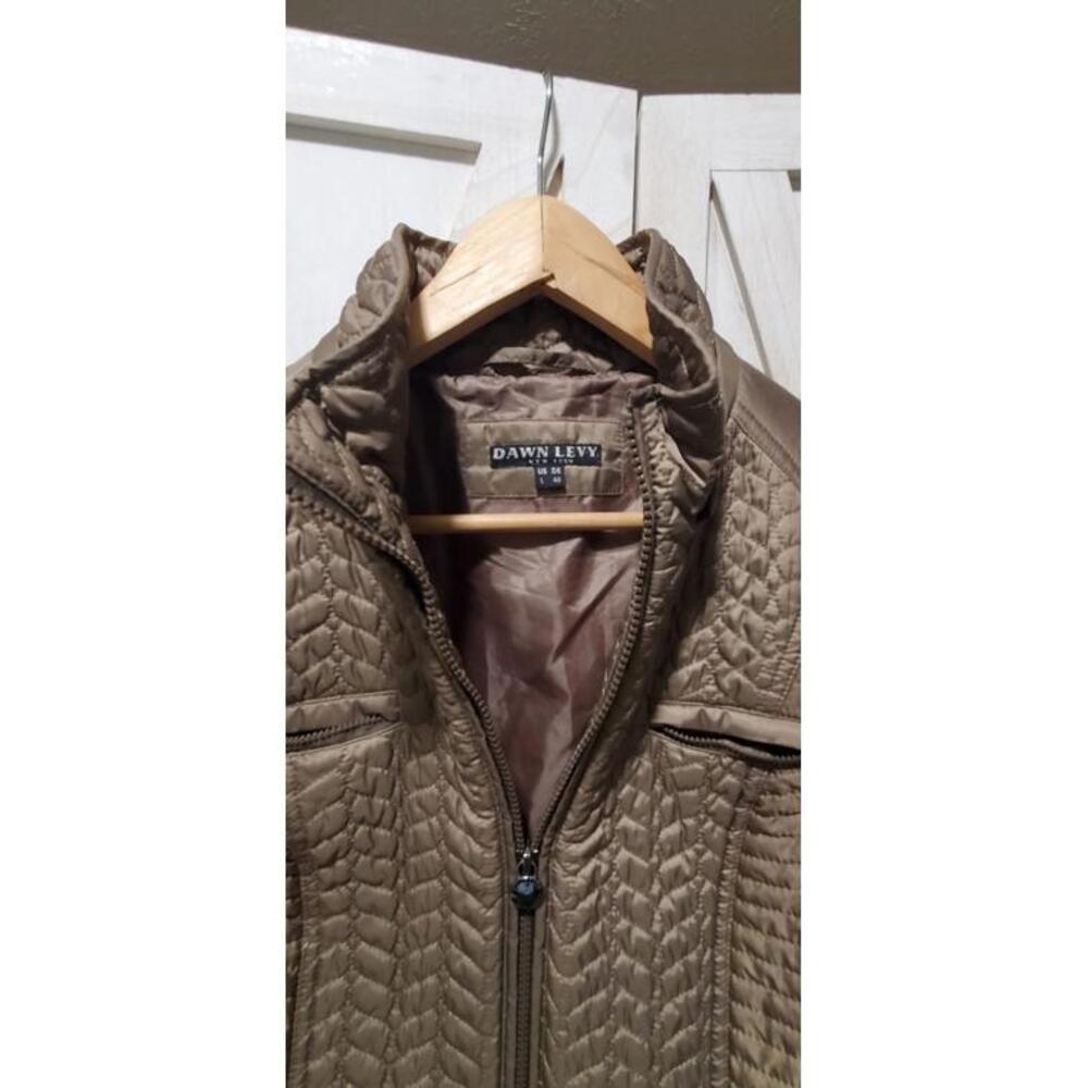 Dawn Levy Quilted Taupe Utility Jacket - Picture 5 of 9